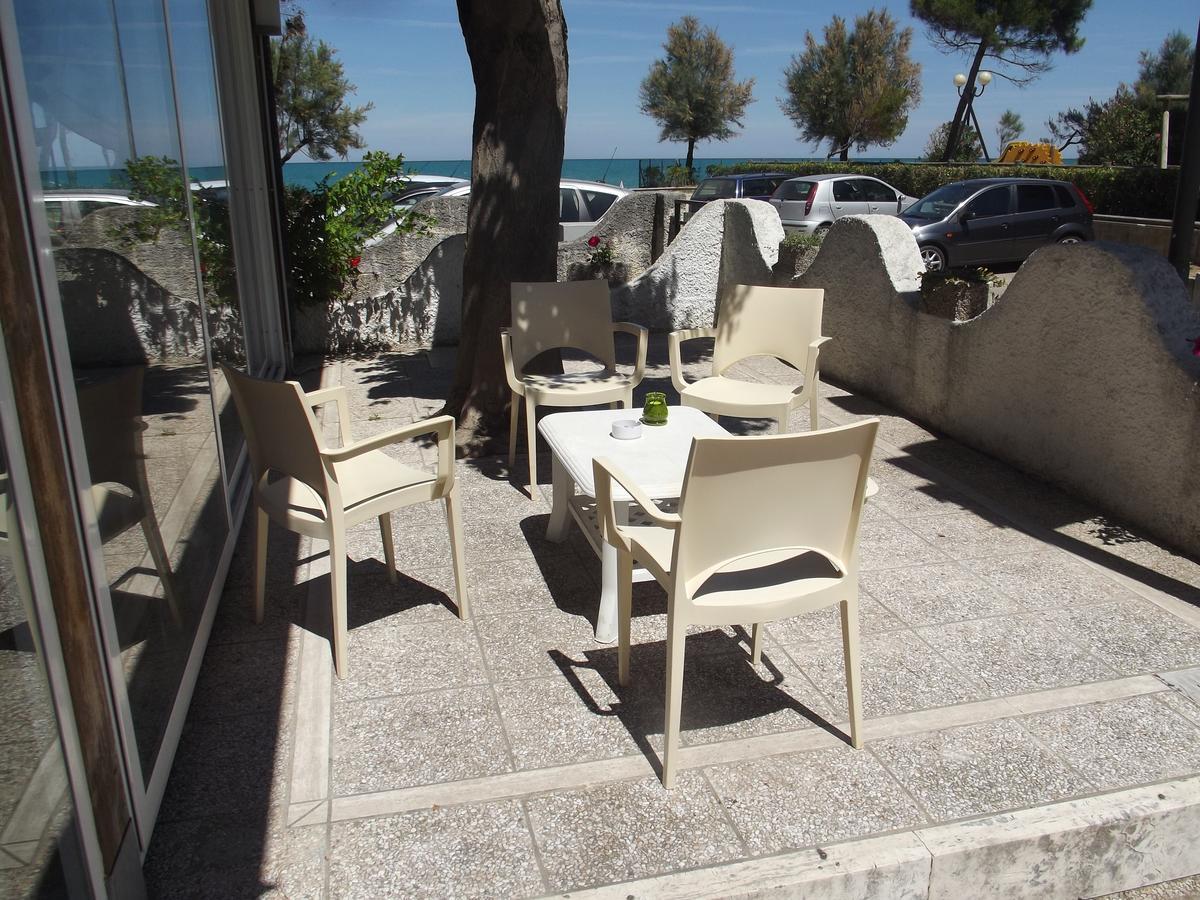 Hotel Sabbia D'Oro Пінето Екстер'єр фото